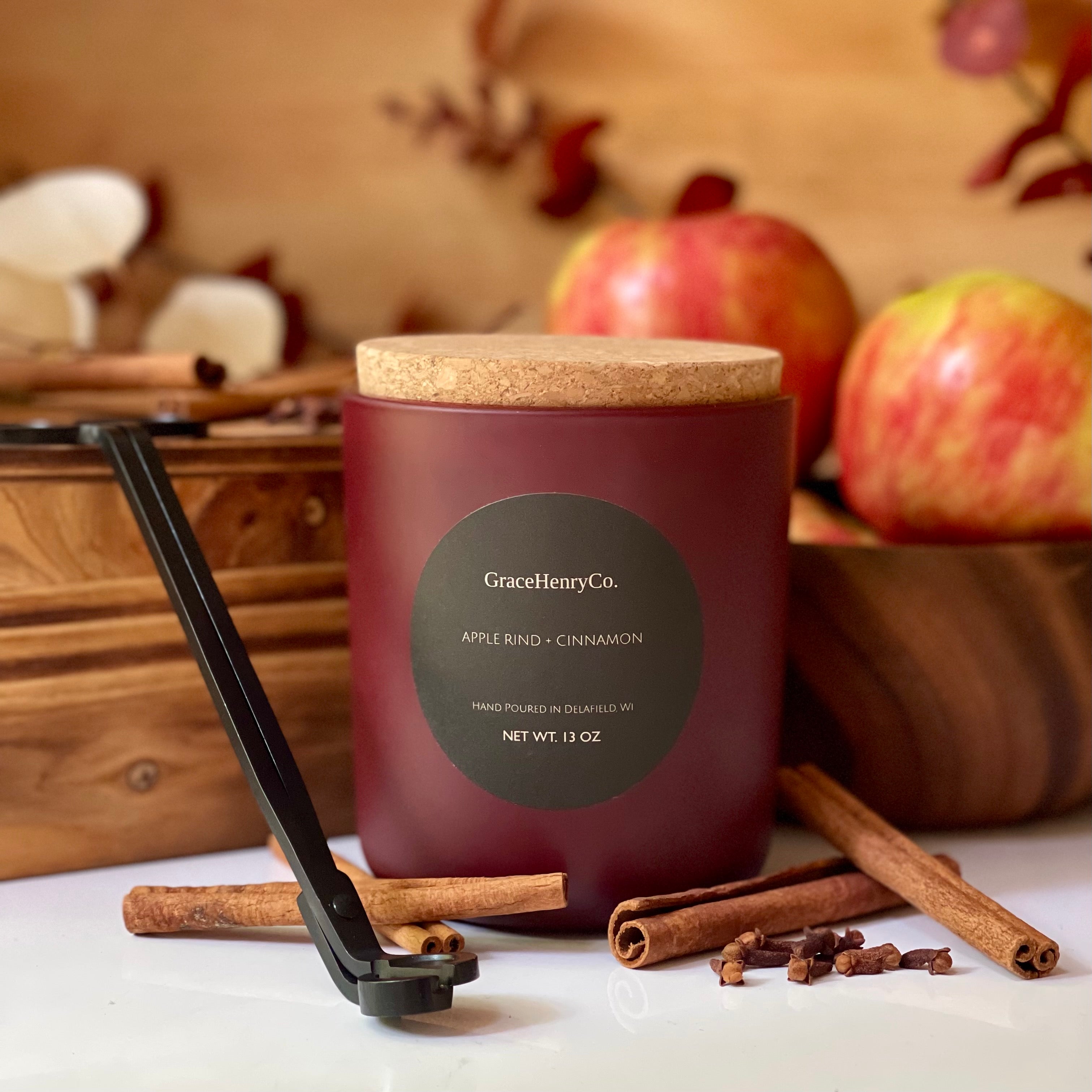  Svicha Candle Crackling Wood Scented Eco-Friendly