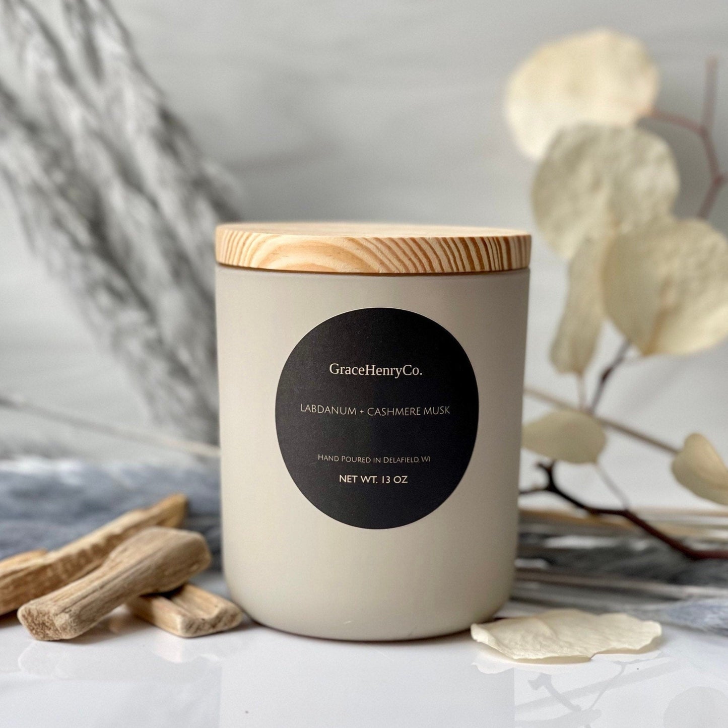 LABDANUM + CASHMERE MUSK 13oz Wooden Wick Candle